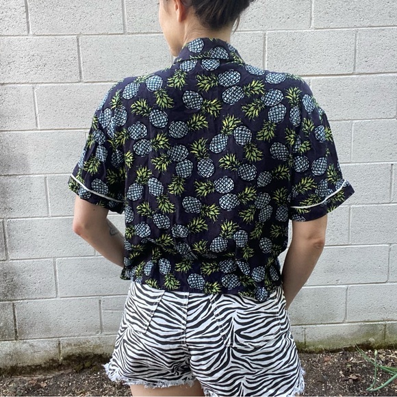 Forever 21 Pineapple Shirt - Picture 5 of 6